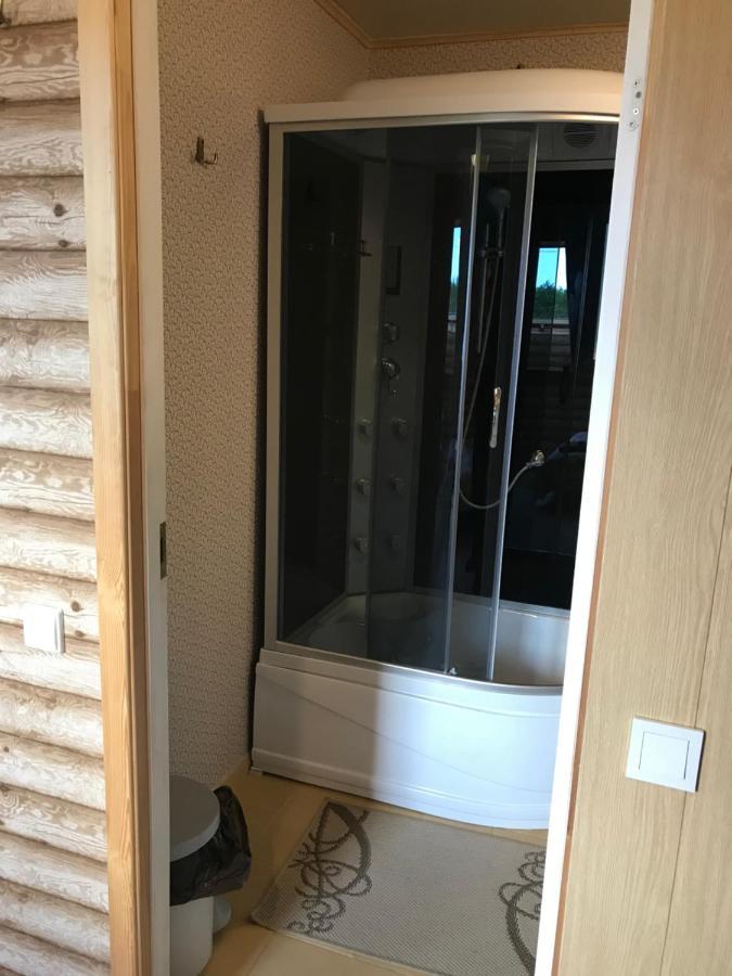Viesu Nams Juras Sapni Hotel Dundaga Bagian luar foto