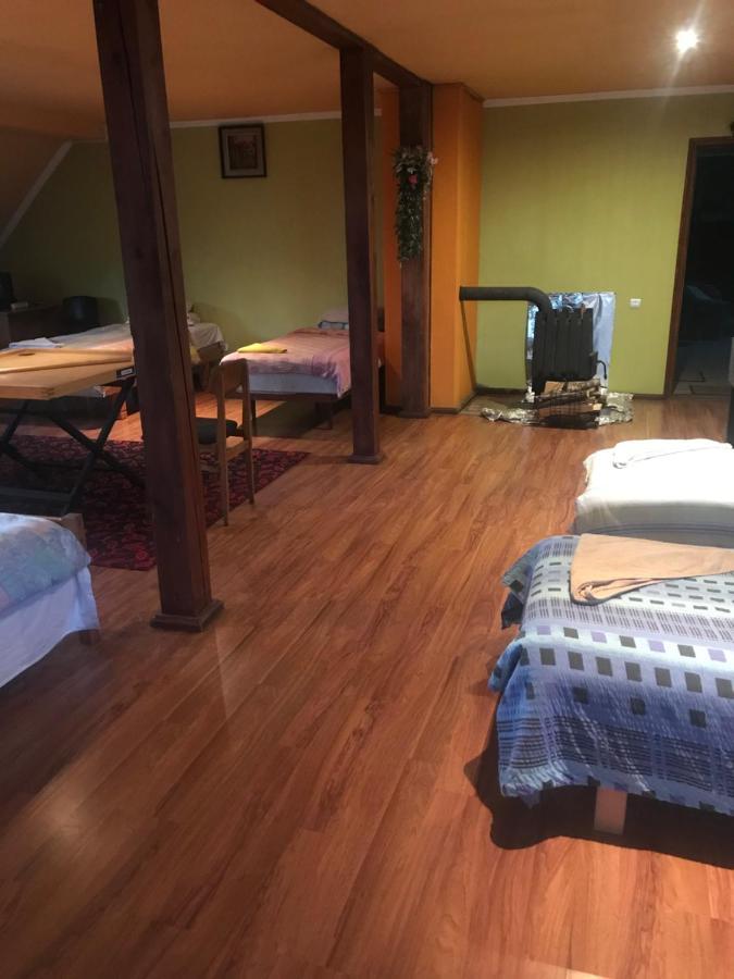Viesu Nams Juras Sapni Hotel Dundaga Bagian luar foto