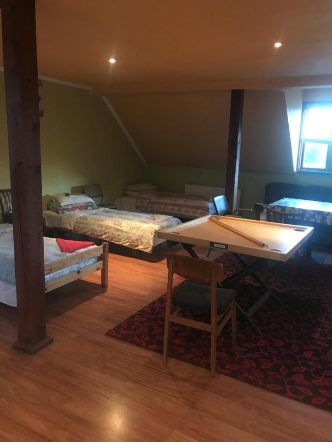 Viesu Nams Juras Sapni Hotel Dundaga Bagian luar foto