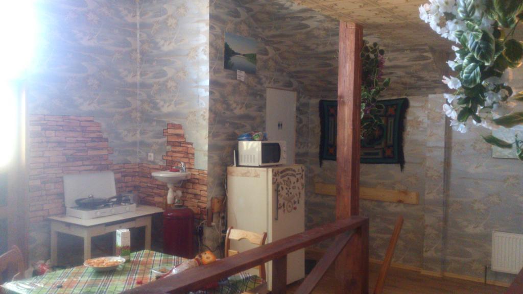 Viesu Nams Juras Sapni Hotel Dundaga Bagian luar foto